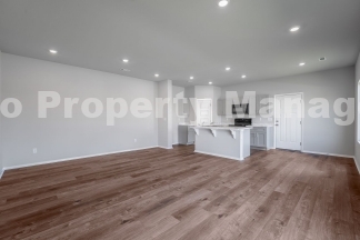 Modern Living in Bentonville: 3 Bed, 2.5 Bath Home