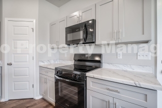Modern Living in Bentonville: 3 Bed, 2.5 Bath Home
