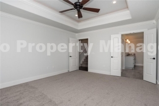 4 Beds with LOFT!