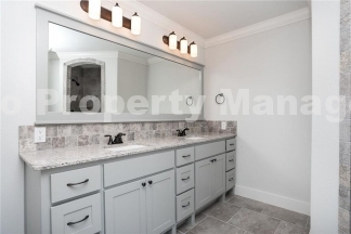 4 Beds with LOFT!