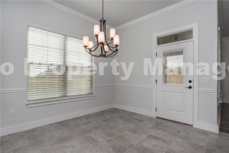 4 Beds with LOFT!