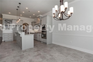 4 Beds with LOFT!