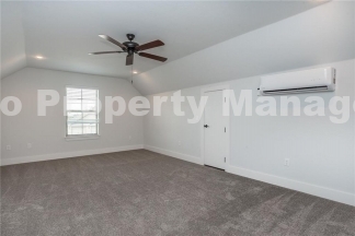 4 Beds with LOFT!