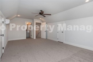 4 Beds with LOFT!