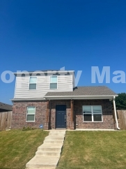 4 bedroom home in Fayetteville