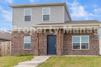 4 bedroom home in Fayetteville