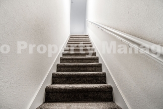 Beautiful townhome off of I St!