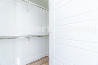 Beautiful townhome off of I St!
