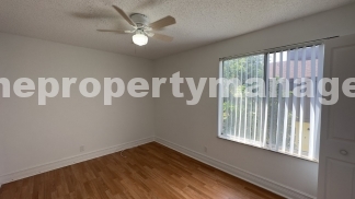 Charming 3-Bedroom Retreat with Spacious Living in West Palm Beach!