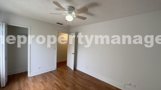 Charming 3-Bedroom Retreat with Spacious Living in West Palm Beach!