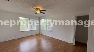 Charming 3-Bedroom Retreat with Spacious Living in West Palm Beach!