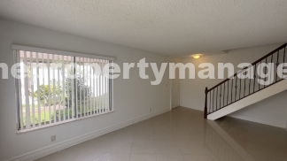Charming 3-Bedroom Retreat with Spacious Living in West Palm Beach!