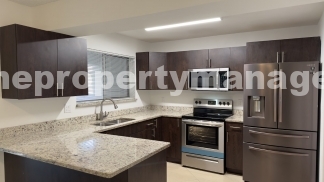 Charming 3-Bedroom Retreat with Spacious Living in West Palm Beach!