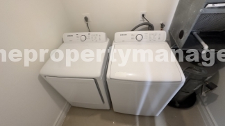 Charming 3-Bedroom Retreat with Spacious Living in West Palm Beach!