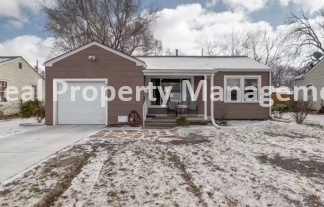 Updated 2 Bedroom Home South East Wichita