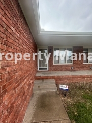 3 Bedroom 3 Bathroom Duplex - Douglas AND Maize Rd