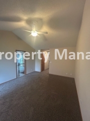 3 Bedroom 3 Bathroom Duplex - Douglas AND Maize Rd