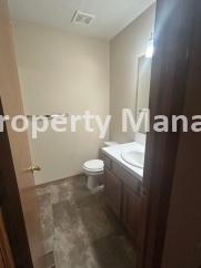 3 Bedroom 3 Bathroom Duplex - Douglas AND Maize Rd
