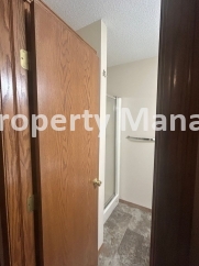 3 Bedroom 3 Bathroom Duplex - Douglas AND Maize Rd