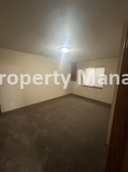 3 Bedroom 3 Bathroom Duplex - Douglas AND Maize Rd