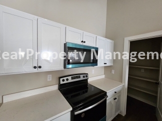 NEW 4 Bedroom 2 Bathroom Duplex - Renwick/Andale School District