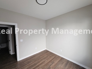 NEW 4 Bedroom 2 Bathroom Duplex - Renwick/Andale School District