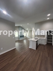 NEW 4 Bedroom 2 Bathroom Duplex - Renwick/Andale School District