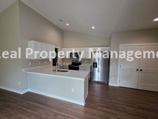 NEW 4 Bedroom 2 Bathroom Duplex - Renwick/Andale School District