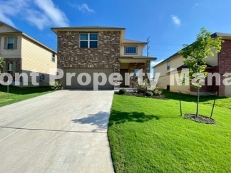 Gorgeous 4 Bedroom 2.5 Bath home w Upstairs Loft in Hunters Ranch Community!