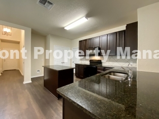 Gorgeous 4 Bedroom 2.5 Bath home w Upstairs Loft in Hunters Ranch Community!