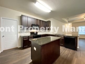 Gorgeous 4 Bedroom 2.5 Bath home w Upstairs Loft in Hunters Ranch Community!