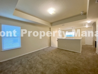 Gorgeous 4 Bedroom 2.5 Bath home w Upstairs Loft in Hunters Ranch Community!