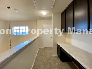 Gorgeous 4 Bedroom 2.5 Bath home w Upstairs Loft in Hunters Ranch Community!