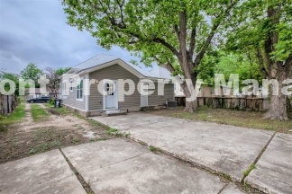 3-Bed, 2-Bath Sanctuary with 1,520 Sq Ft of Comfortable Living in San Antonio!