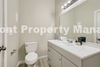 3-Bed, 2-Bath Sanctuary with 1,520 Sq Ft of Comfortable Living in San Antonio!