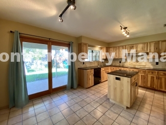 Gorgeous Four Bedroom, Two & Half Bath Home in Braun Oaks Community!