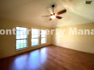 Gorgeous Four Bedroom, Two & Half Bath Home in Braun Oaks Community!