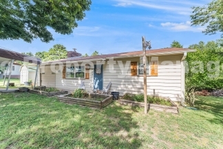 Charming Two Bedroom in Rogers