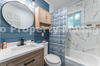 Charming Two Bedroom in Rogers