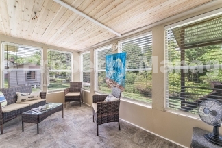 Charming Two Bedroom in Rogers