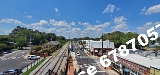 Small Town Charm - Located 10 Minutes from Downtown ATL - Delta/Porsche Headquarters