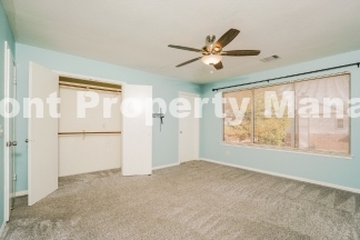 3-Bedroom Retreat with 3.5 Baths in San Antonio – Spacious 1710 Sq Ft Home!