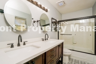 3-Bedroom Retreat with 3.5 Baths in San Antonio – Spacious 1710 Sq Ft Home!