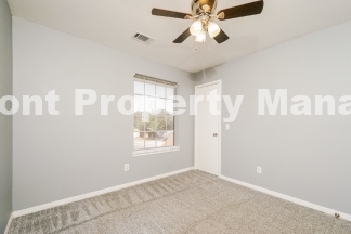 3-Bedroom Retreat with 3.5 Baths in San Antonio – Spacious 1710 Sq Ft Home!