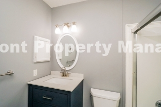 3-Bedroom Retreat with 3.5 Baths in San Antonio – Spacious 1710 Sq Ft Home!