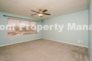 3-Bedroom Retreat with 3.5 Baths in San Antonio – Spacious 1710 Sq Ft Home!