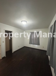 Updated 2 Bedroom Home South East Wichita - Mowing & Trash included with Rent  /NO PETS