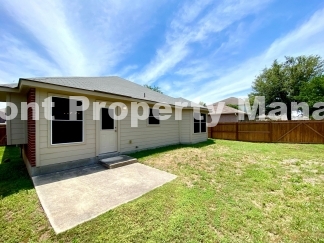 Spacious 3 bedroom 2 bath home in Far West San Antonio