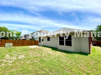 Spacious 3 bedroom 2 bath home in Far West San Antonio