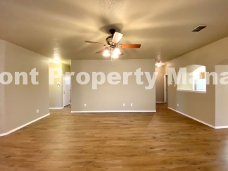 Spacious 3 bedroom 2 bath home in Far West San Antonio